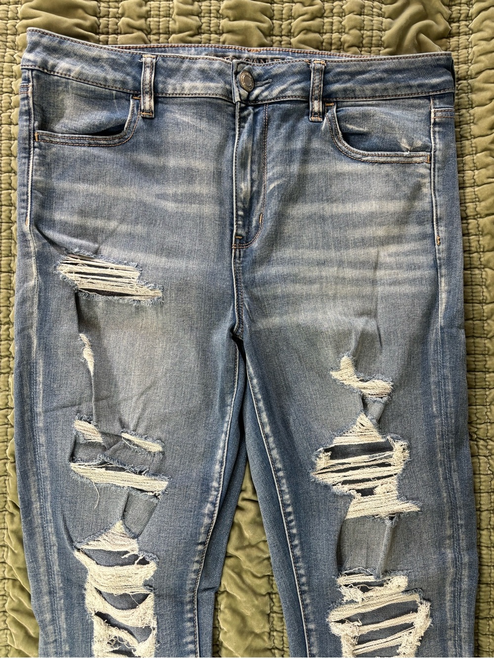 American Eagle distressed jegging - Picture 3 of 13